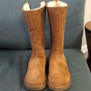 NWOT- UGG Knightsbridge 5119 Chestnut Tall Boot (US Size 7)